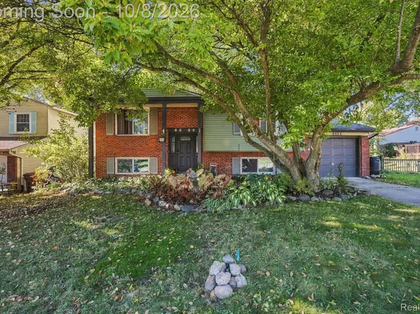 8522 Buckingham Dr, Ypsilanti, MI 48198