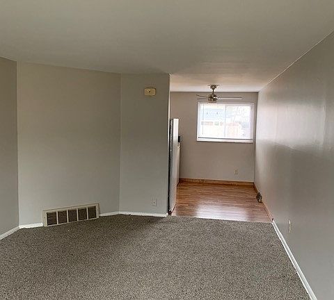 3rd image of 886 Woodhill Dr #886