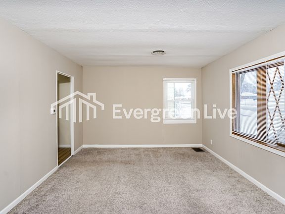 4th image of 6322 W Morgan Ave
