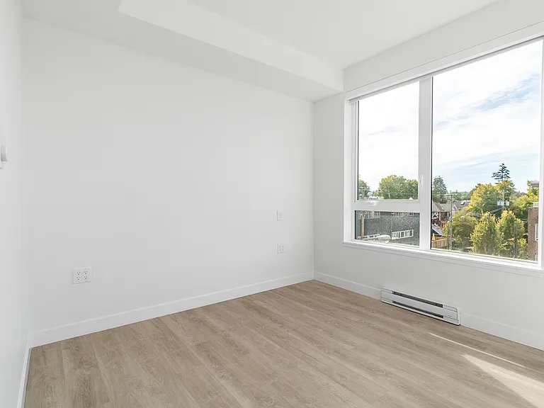 1717 E 13th Ave — Photo 53