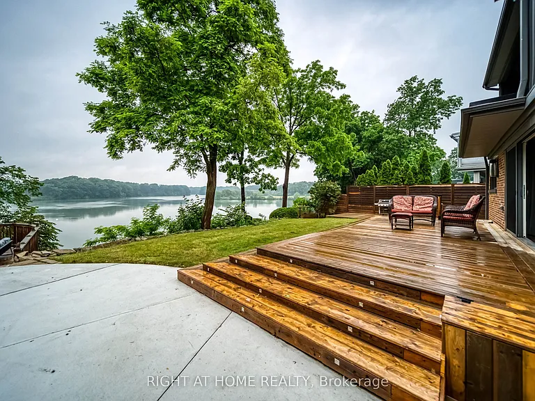 44 Royal Henley Blvd — Photo 39