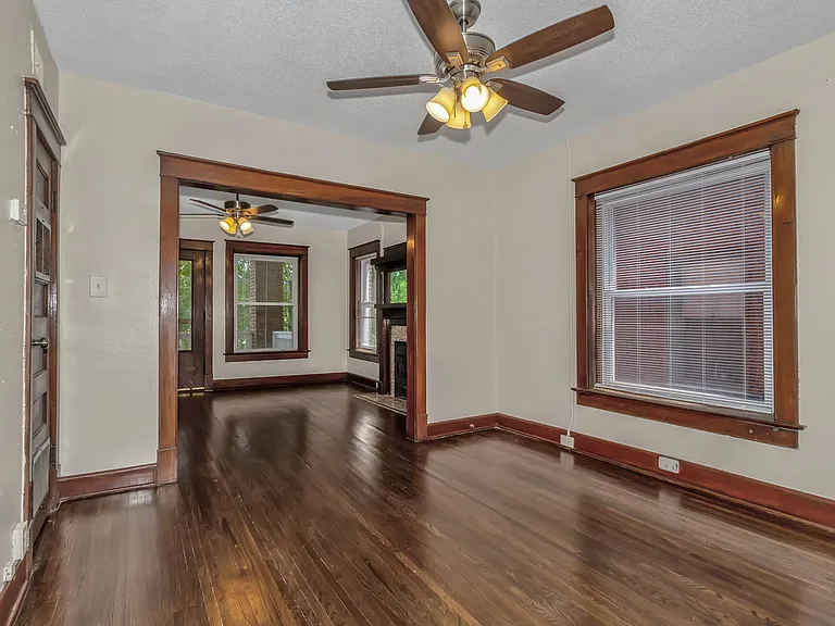 2708 & 2710 Holmes St — Photo 36