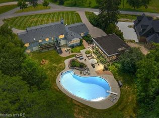 3060 Chickering Ln, Bloomfield Hills, MI 48302