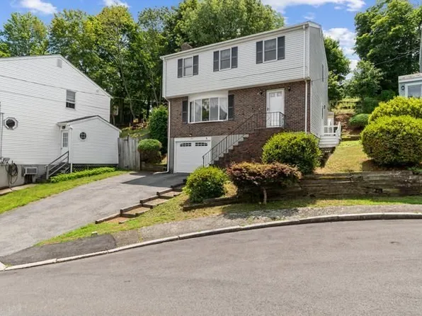 32 Johnson St, Malden, MA 02148