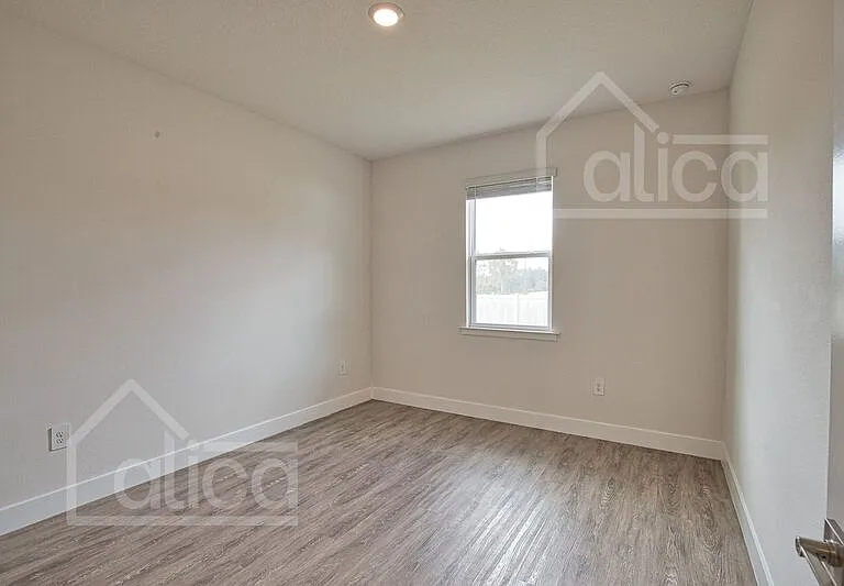 3539 Donahue Ave — Photo 39