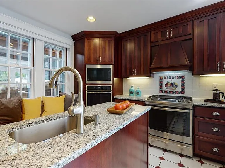 6637 Waterman Ave — Photo 11