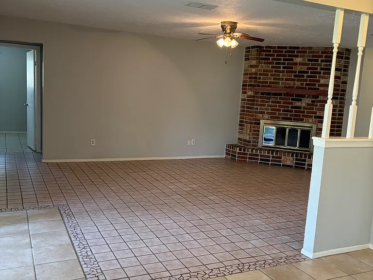 13248 Bluff View Dr — Photo 6