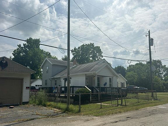 3rd image of 5720 Lorimer St