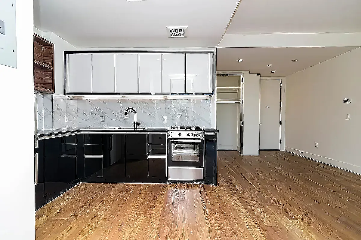 581 Ocean Parkway — Photo 1