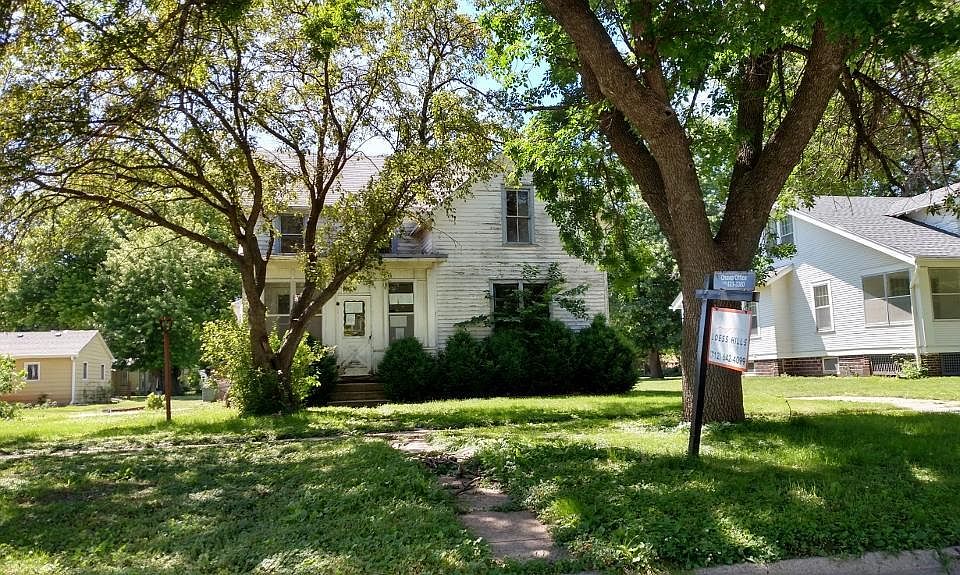 1112 12th St, Onawa, IA 51040 Zillow