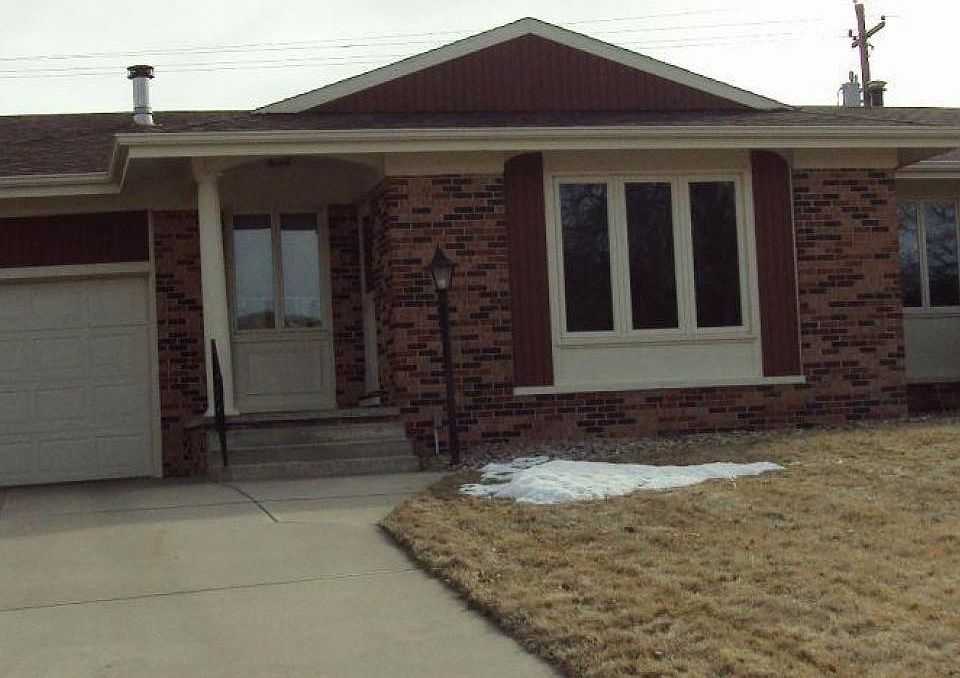 1st image of 627 Madden Rd