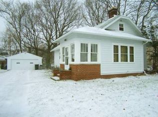 1274 N Main St, Akron, OH 44310