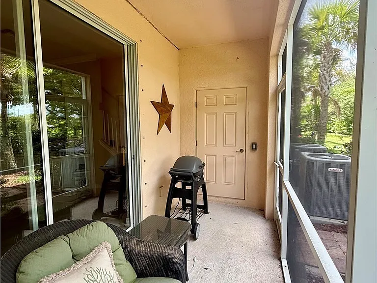 10020 Via Colomba Cir — Photo 18