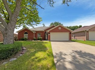 603 Jamie Ln, Mansfield, TX 76063