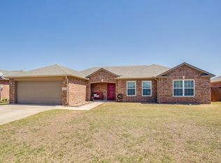 3821 Scarlet Ln, Enid, OK 73703