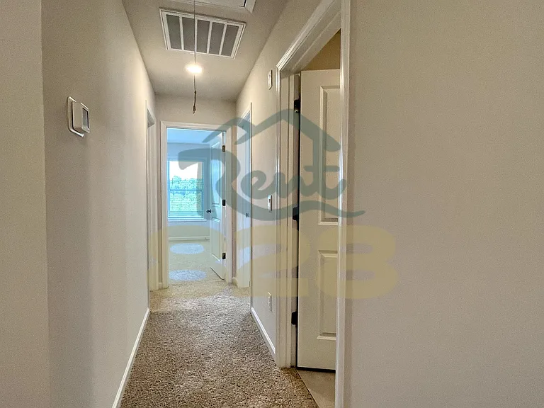 146 Creekview Rd #1 — Photo 14
