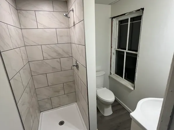 15 Cleveland St #15A, Putnam, CT 06260