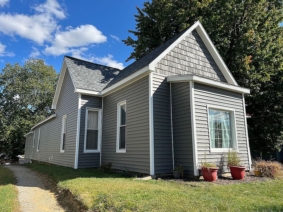 New siding and front window!