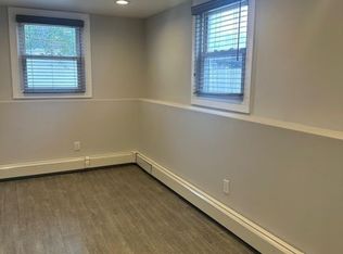 25 Young St, West Babylon, NY 11704
