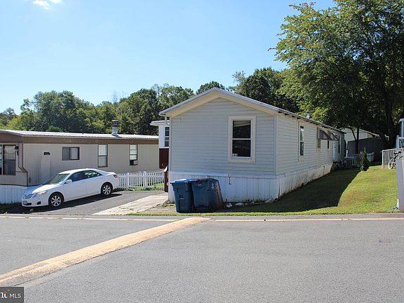 3rd image of 7800 Tayloe Dr Trailer 166