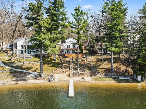 7485 Ravine Dr NE, Belding, MI 48809