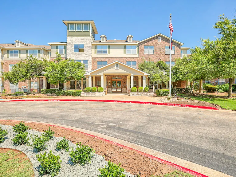 Mariposa Cedar Park 55+ Apartment Homes — Photo 24