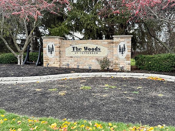 2nd image of 511 Lamesa Dr