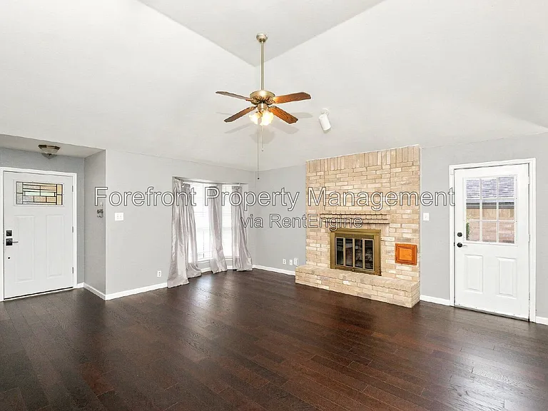 6023 Broadmeadow — Photo 4