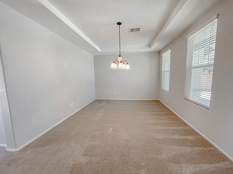 5646 Saint Elias St — Photo 13