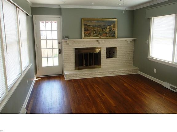 5th image of 4041 W 161st St