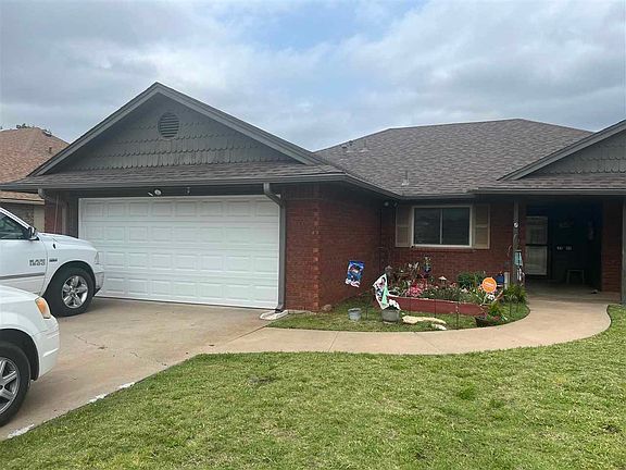 4th image of 3909 SW Parkridge Blvd