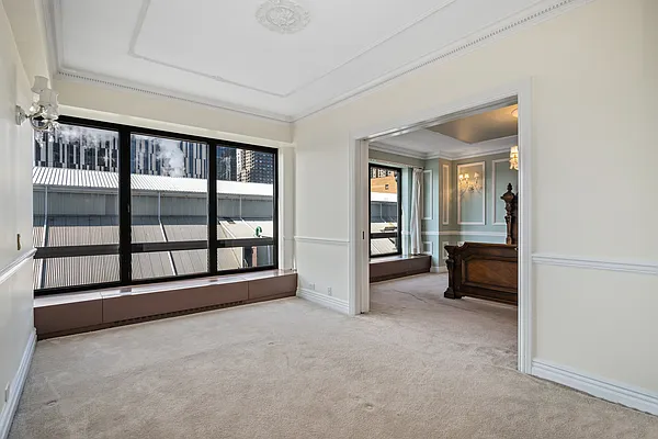 Sold by Douglas Elliman | media 21