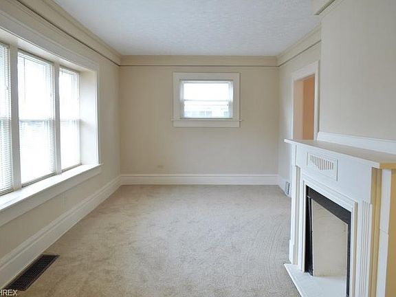 4th image of 144 Everett Ave