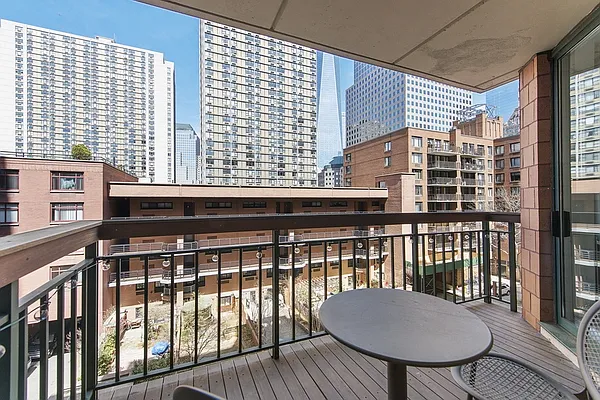 Sold by Nest Seekers International | media 4