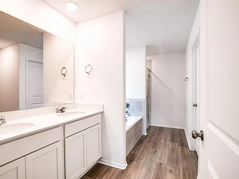 1740 Catahoula Dr — Photo 21