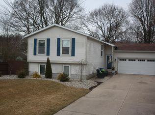 160 John Ave, Muskegon, MI 49441
