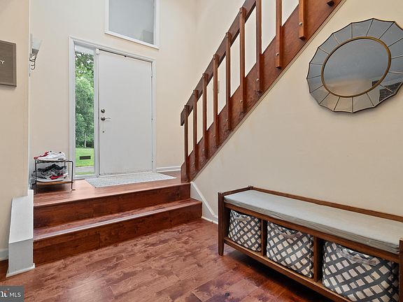 4th image of 12867 Tewksbury Dr