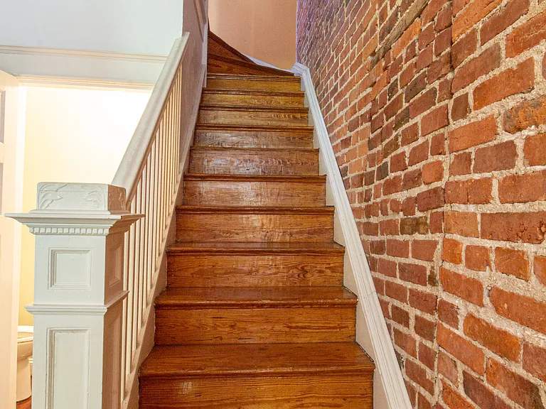 148 Adams St NW — Photo 48