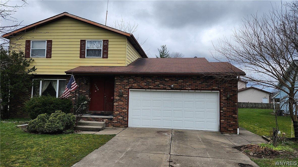 1588 Tuscarora Rd, Niagara Falls, NY 14304 Zillow