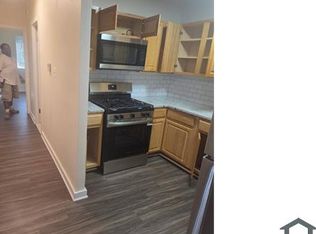 5057 Astor Pl SE #102, Washington, DC 20019