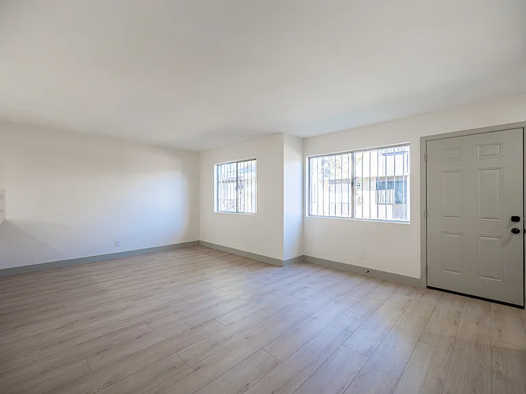 208 Bruce St #C — Photo 28