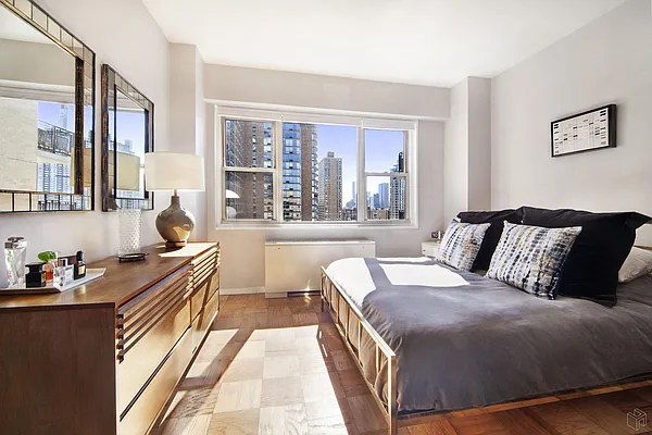 Sold by Halstead Real Estate | media 2