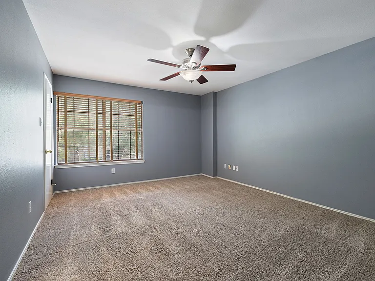 3955 Grayling Ln — Photo 43