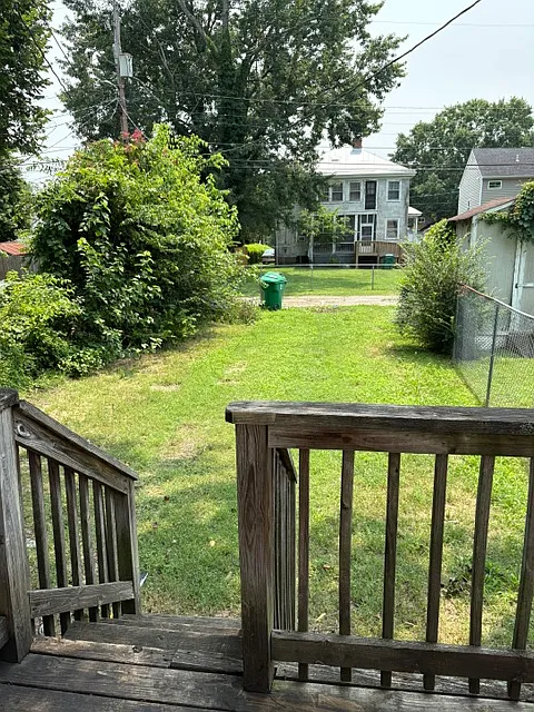 3 bed, 1260 sqft, $1,600 — Photo 2
