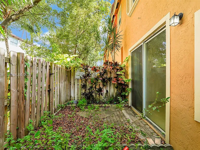 2641 SW 120th Ter #205-2 — Photo 32