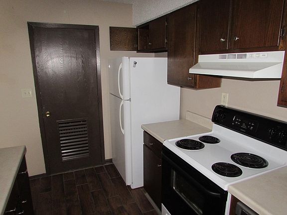 4th image of 447 S Paula Ave APT A
