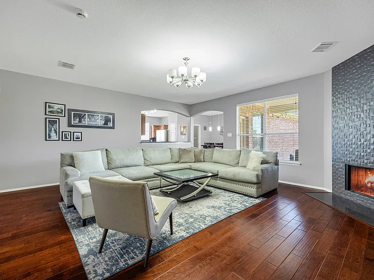 200 Shadybrook Dr — Photo 12