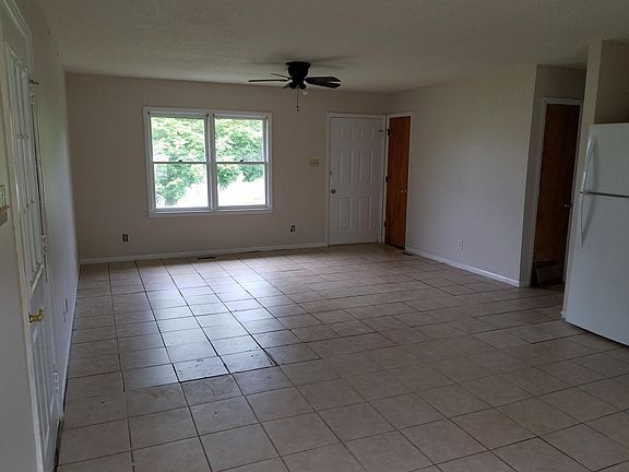 Open Concept Livingroom, Kitchen, Dining Room