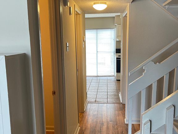 5th image of 543 Cedarwood Dr