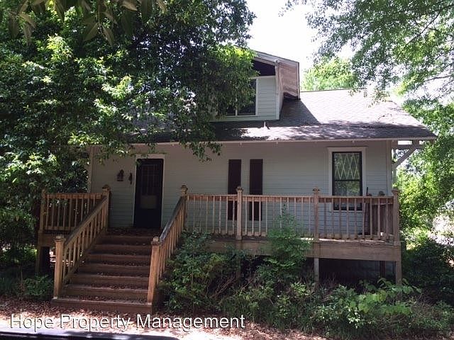 2nd image of 501 Boulevard